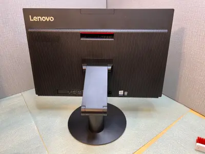 Lenovo ThinkCentre M920z 10S7 All-in-One PC 23.8", Core i5-8500 - Thumbnail 2