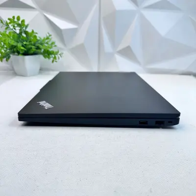Lenovo ThinkPad E16 Gen 2 16" Laptop, Core Ultra 7 155U, 40GB, 512GB *Pls READ* - Thumbnail 6