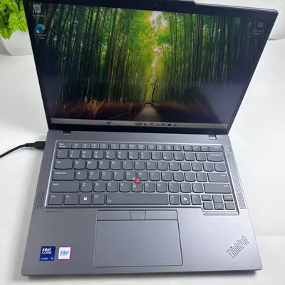 Lenovo ThinkPad T14 Gen 5 14" WUXGA, Ultra 5 125U, 16GB DDR5, 256GB *Pls READ* - Thumbnail 8