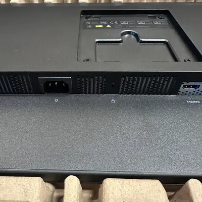 Lenovo ThinkVision P24QD-40 23.8" QHD 2560x1440 IPS Borderless Office PC Monitor - Thumbnail 7