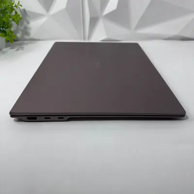 LG gram Pro 17" 2.5K Touch Laptop, Core Ultra 7, 32GB, 1TB, Windows 11 Home - Thumbnail 4
