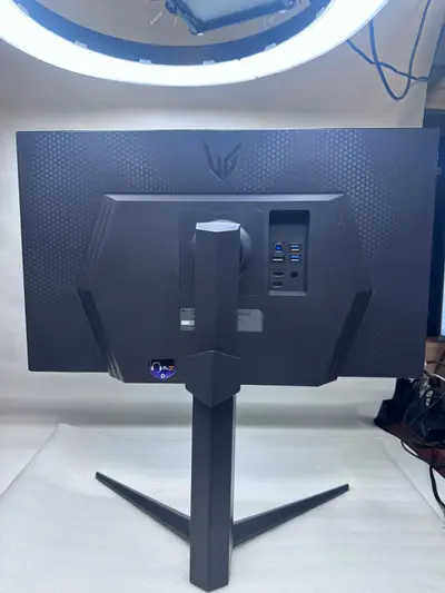 LG UltraGear 27GR83Q-B 27" QHD 2560x1440 240Hz 1ms IPS Gaming Monitor G-SYNC - Thumbnail 2