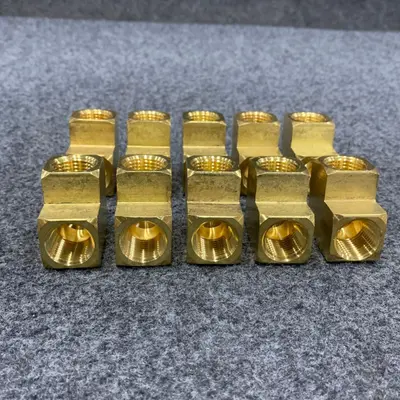 Lot Of 10 Elbow Brass 309-8-bar - Thumbnail 3