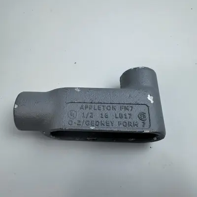Lot of 2 Appleton FM7 Conduit Body - Thumbnail 2