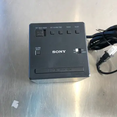Lot of 2 Sony ICF-C1 FM/AM Clock Radios with Alarm – Black Cube Design - Thumbnail 2