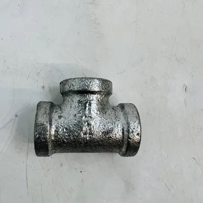 Lot of 5 1/2" Galvanized Iron Pipe Tee Fitting T Connector - Thumbnail 4