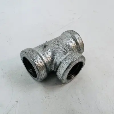 Lot of 5 1/2" Galvanized Iron Pipe Tee Fitting T Connector - Thumbnail 3