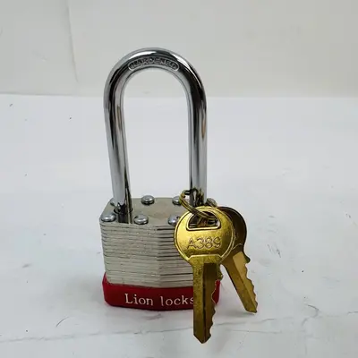 Lot of 5 Lion Locks 40mm Padlock - Hardened Shackle, 2 Keys Included - Thumbnail 2