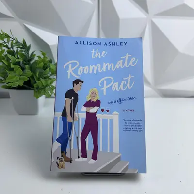 Lot of 7 The Roommate Pact: A Novel by Allison Ashley - Thumbnail 1