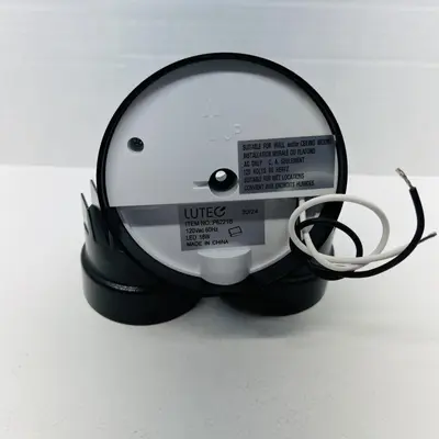 LUTEC P6221B 2000 Lumen 18W LED Dual-Head Outdoor Floodlight - Thumbnail 2