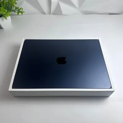 MacBook Air (13-inch, M5) 8-Core GPU, 16GB, 512GB SSD, Midnight - Thumbnail 2