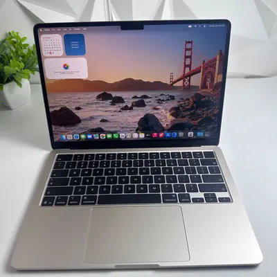 MacBook Air (13-inch, M5) 8-Core GPU, 16GB, 512GB SSD, StarLight - Thumbnail 10
