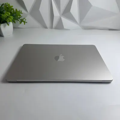 MacBook Air (13-inch, M5) 8-Core GPU, 16GB, 512GB SSD, StarLight - Thumbnail 5