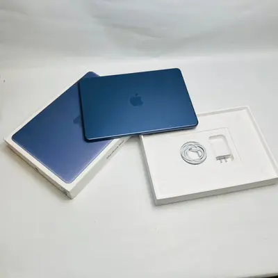 Macbook Neo (13-inch, A18 Pro) 5-Core GPU, 8GB, 256GB SSD, Indigo - Thumbnail 2