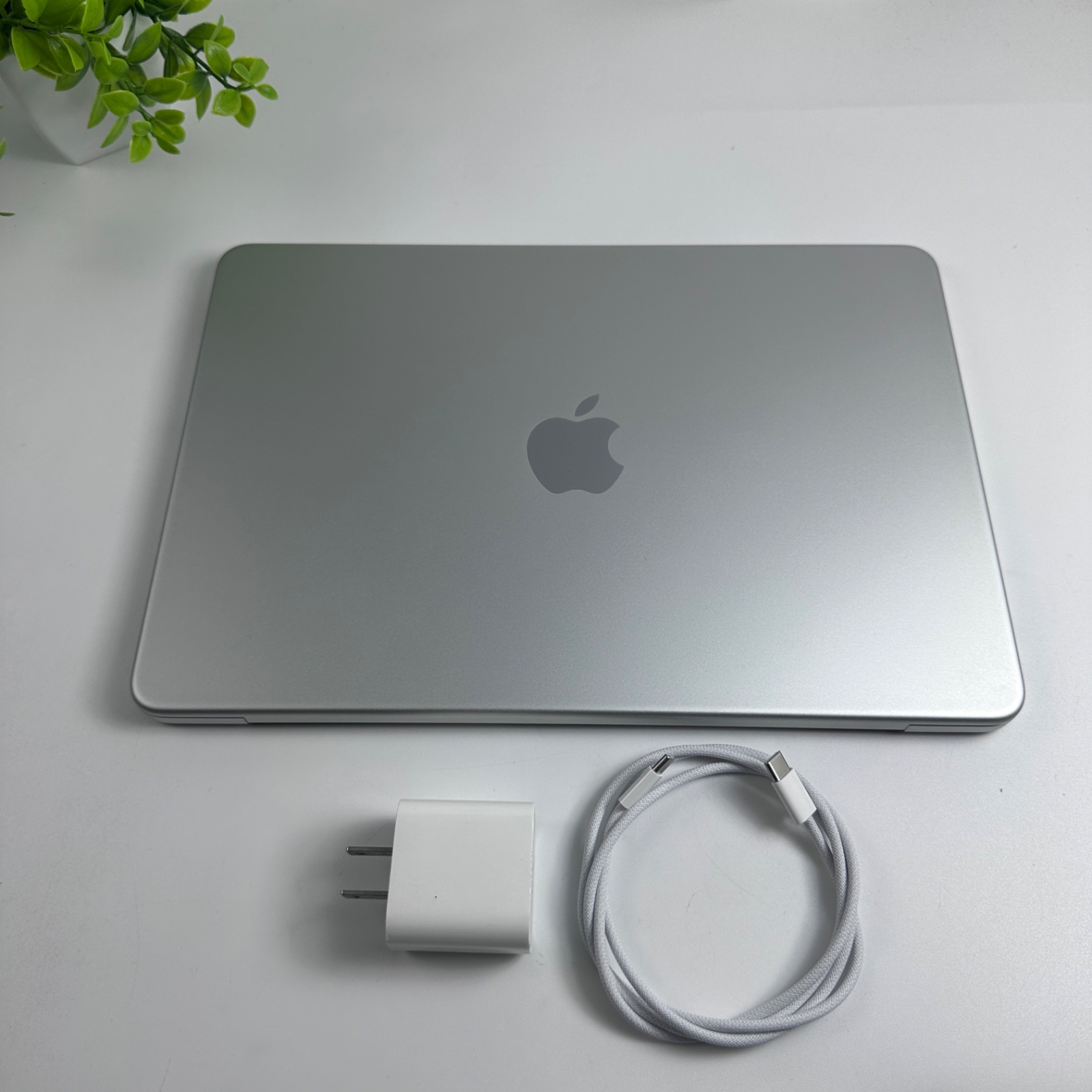Macbook Neo (13-inch, A18 Pro) | Excellent | TamDo.us Macbook Neo (13-inch, A18 Pro) | Excellent | TamDo.us