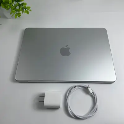 Macbook Neo (13-inch, A18 Pro) 5-Core GPU, 8GB, 512GB SSD, Silver - Thumbnail 2