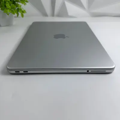Macbook Neo (13-inch, A18 Pro) 5-Core GPU, 8GB, 512GB SSD, Silver - Thumbnail 6