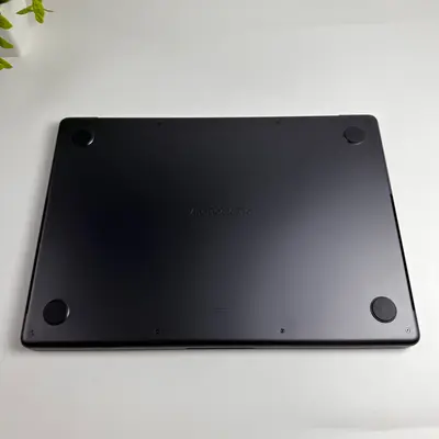 MacBook Pro (14-inch, Apple M5, 2025) 10-Core GPU, 32GB, 1TB SSD, Space Black - Thumbnail 9