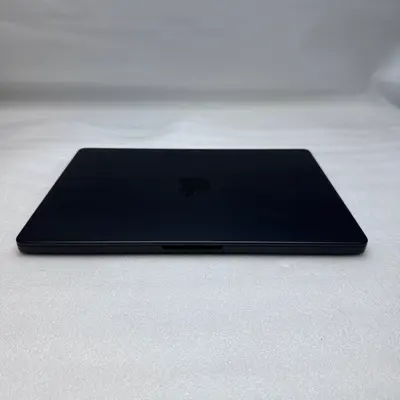 Macbook Pro (14-inch, M5) 10-Core GPU, 16GB RAM, 1TB SSD, Space Black - Thumbnail 4