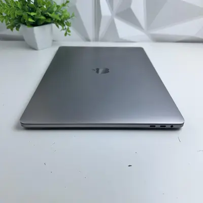 MacBook Pro (15-inch, 2019) Intel 8-Core i9 2.4Ghz, 32GB, 1TB SSD *Pls READ* - Thumbnail 3