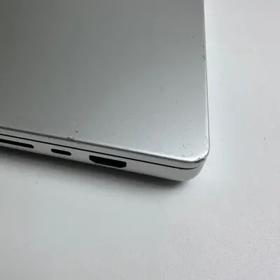 Macbook Pro (16-inch, M1 Pro, 2021) 16-Core GPU, 32GB, 512GB SSD - Thumbnail 9