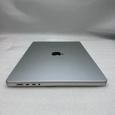MacBook Pro (16-inch, M4 Pro, 2024) 20-Core GPU, 24GB, 512GB SSD, Silver - Thumbnail 4