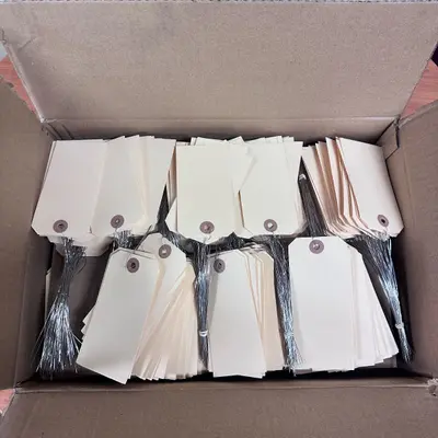 Manila Shipping Tags Pre-Wired 4.75" x 2.375" 13 Pt – Box of 900 Tags - Thumbnail 6