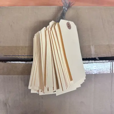 Manila Shipping Tags Pre-Wired 4.75" x 2.375" 13 Pt – Box of 900 Tags - Thumbnail 2