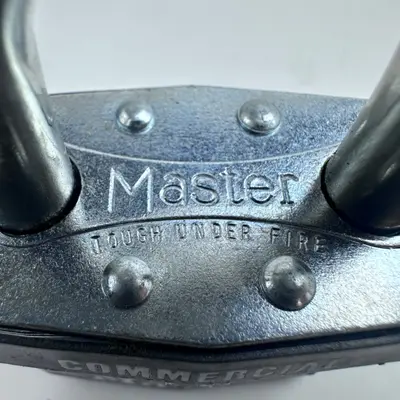 Master Lock No 25 Commercial Laminated Steel Padlock Heavy Duty (No Key Lock) - Thumbnail 2