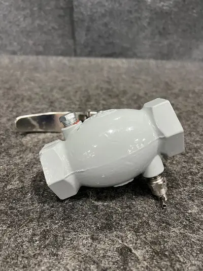 MEC Me820 Quick Acting Globe Valve W/ Stainless Steel Vent Valve - Thumbnail 2