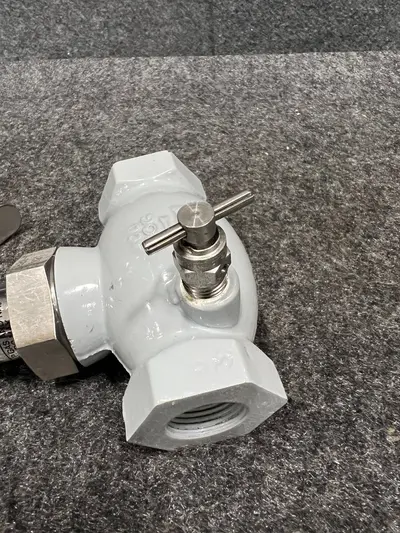 MEC Me820 Quick Acting Globe Valve W/ Stainless Steel Vent Valve - Thumbnail 6