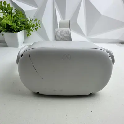 Meta Oculus Quest 2 128GB Standalone VR Headset - Thumbnail 5