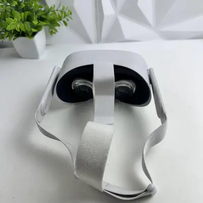 Meta Oculus Quest 2 128GB Standalone VR Headset - Thumbnail 2