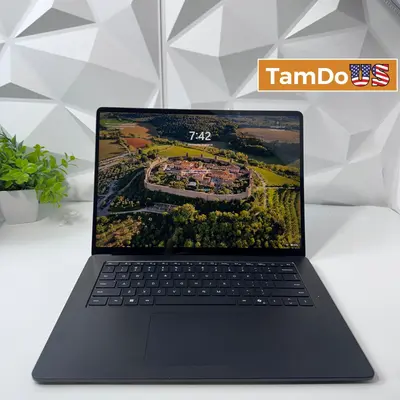Microsoft Surface Laptop 7th 15" Touch, Snapdragon X Elite, 64GB DDR5, 1TB SSD - Thumbnail 1