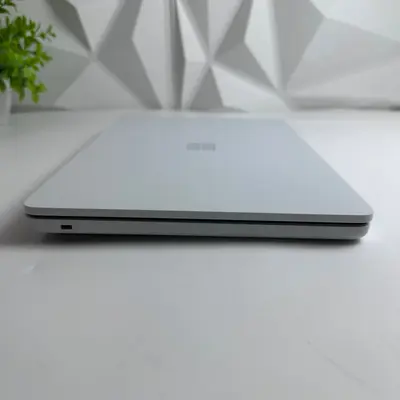 Microsoft Surface Laptop SE 11.6" Celeron N4020, 4GB RAM, 64GB for School Office - Thumbnail 2