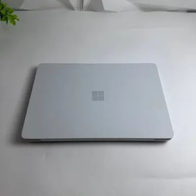 Microsoft Surface Laptop SE 11.6" Celeron N4020, 4GB RAM, 64GB for School Office - Thumbnail 4