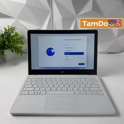 Microsoft Surface Laptop SE 11.6" Celeron N4020, 4GB RAM, 64GB for School Office - Thumbnail 1