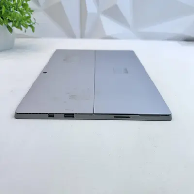 Microsoft Surface Pro 4 Tablet, 12.3" QHD Touch, i5-6300U, 4GB, 128GB *Pls READ* - Thumbnail 9