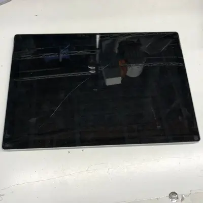 Microsoft Surface Pro 5 Model 1796 12.3" | i7-7660U | 8GB | 256GB SSD *PLS READ* - Thumbnail 9