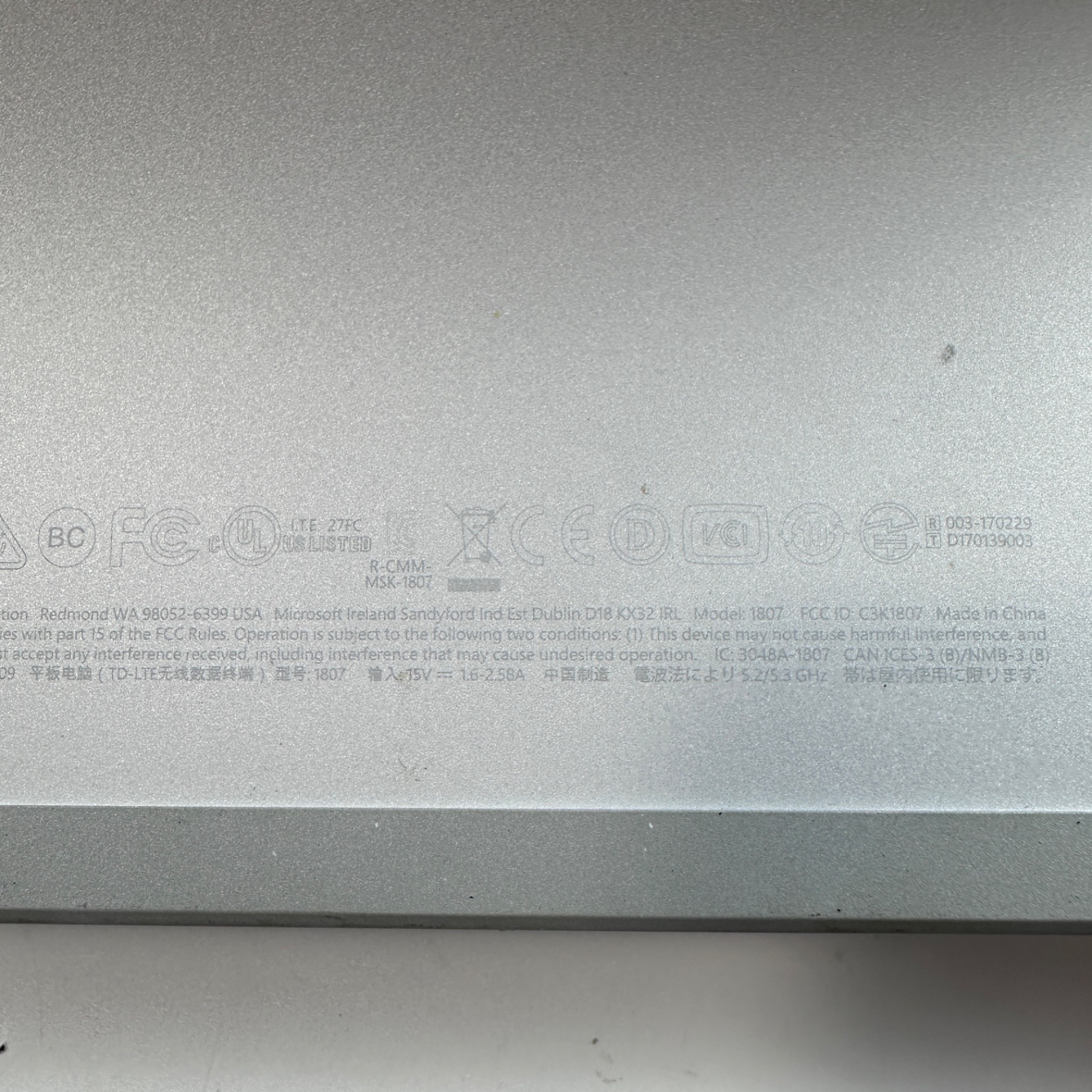 Microsoft Surface Pro 5 Model 1807 LTE | Good | TamDo.us