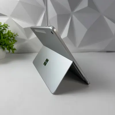 Microsoft Surface Pro Copilot+ PC 12" Touch, Snapdragon Plus, 16GB, 256GB SSD - Thumbnail 3