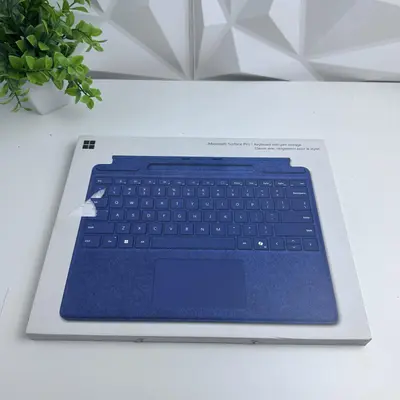 Microsoft Surface Pro Keyboard with Pen Storage - Model: 1864 - Thumbnail 5