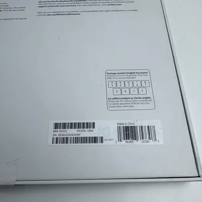 Microsoft Surface Pro Keyboard with Pen Storage - Model: 1864 - Thumbnail 10