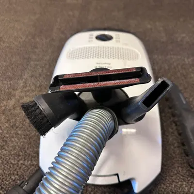 Miele Classic C1 Cat & Dog PowerLine Canister Vacuum Electro Brush Attachments - Thumbnail 5