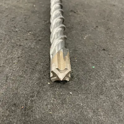 Milwaukee 7/8" x 29ft 4-Cutter Solid Carbide Concrete Drill Bit - Thumbnail 6