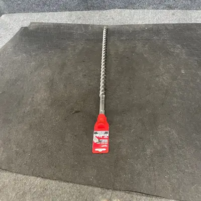 Milwaukee 7/8" x 29ft 4-Cutter Solid Carbide Concrete Drill Bit - Thumbnail 4