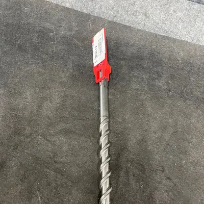 Milwaukee 7/8" x 29ft 4-Cutter Solid Carbide Concrete Drill Bit - Thumbnail 5