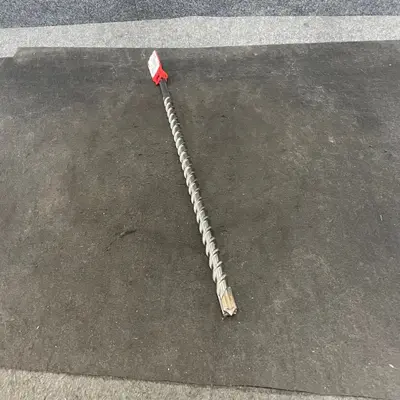 Milwaukee 7/8" x 29ft 4-Cutter Solid Carbide Concrete Drill Bit - Thumbnail 2