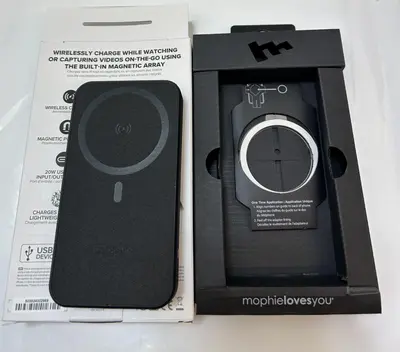 Mophie Wirelessly Charge while watching or capturing video, Magnetic Array - Thumbnail 3