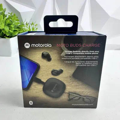 Motorola Moto Buds Charge True Wireless Earbuds, Bluetooth 5.0, Black - Thumbnail 8